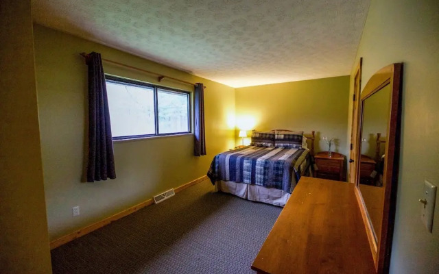 Grande Butte Lodge - Hocking Hills