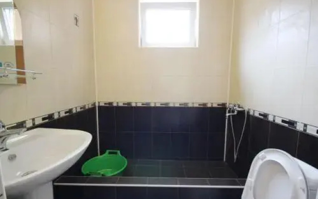 Karolina Guest House