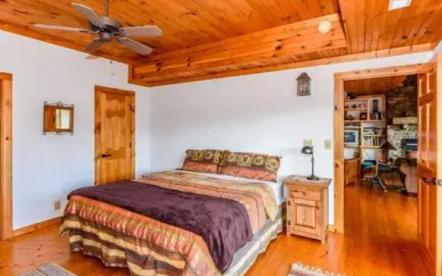 Agali Ridge - 2 Br home by RedAwning