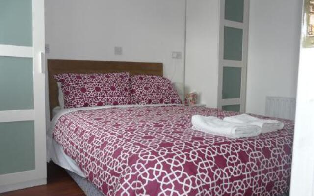 The Country Roads Inn