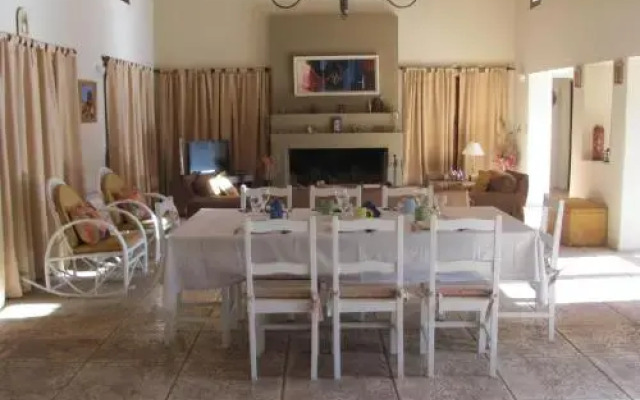 Querencia Lodge Lunlunta