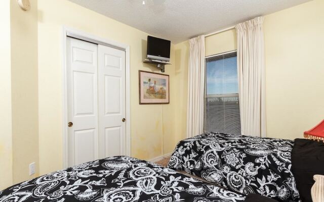 Islander 3004 by RedAwning