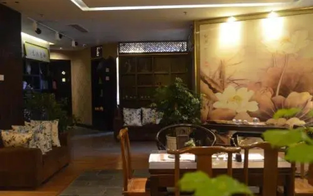 E Mei Shan Central Sunshine Hotel