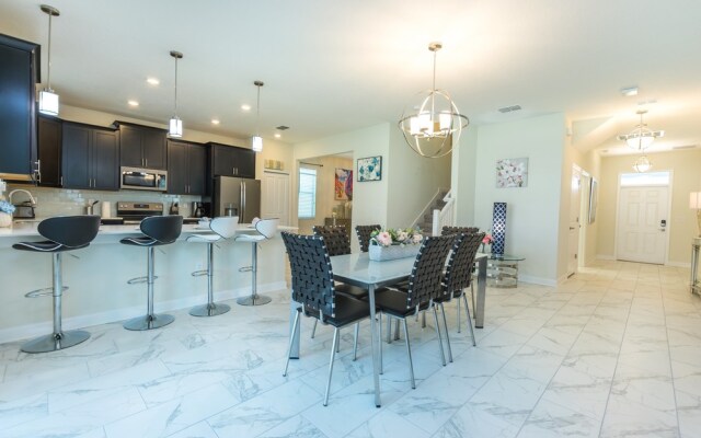 Champions Gate 1584 A