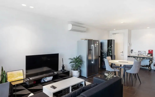 Roomerang at Elm 22