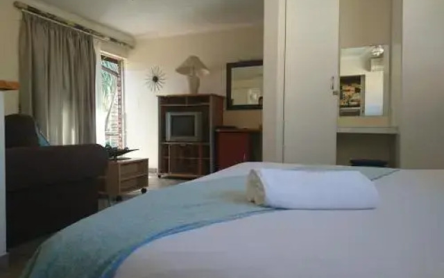 Razel Lodge