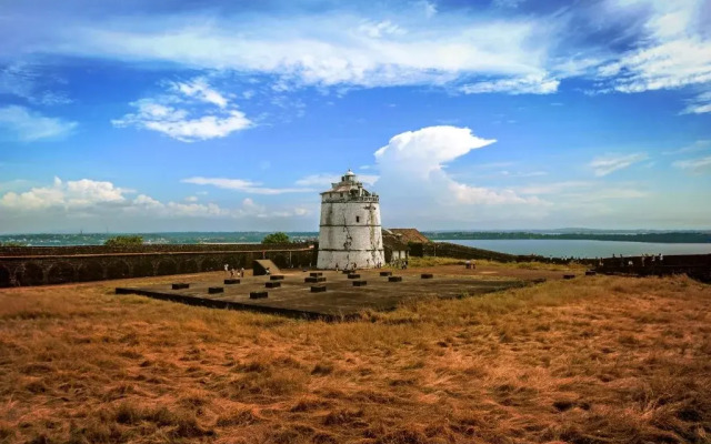 The Light House - Aguada