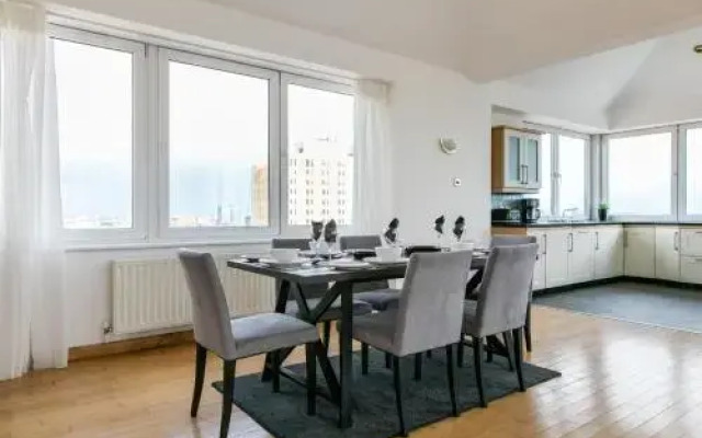 Cityscape Penthouse