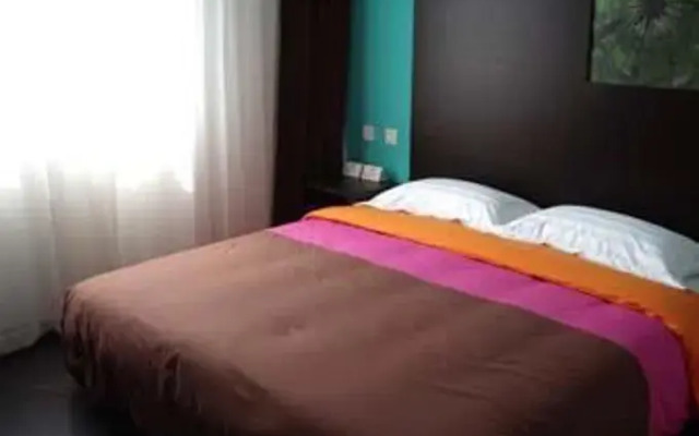 Super 8 Hotel Langfang San Da Jie
