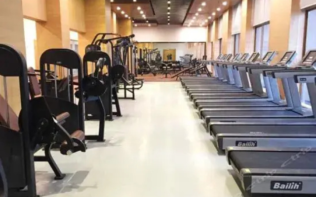 Haining Ruiqi Hotel