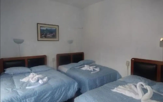 Peruvian Hostal Plaza de Armas