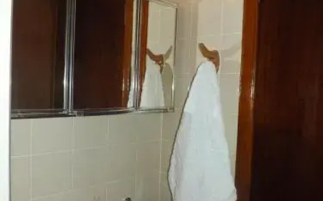 Apartamento Condomínio Paola
