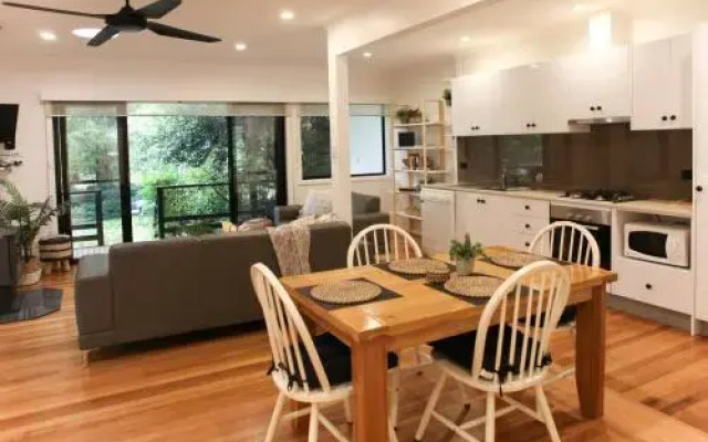 Tyntynder Garden Cottage 3