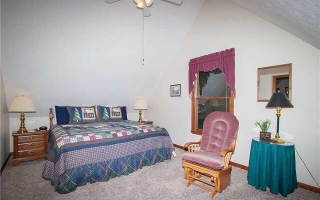 Bear Trails - Two Bedroom Cabin