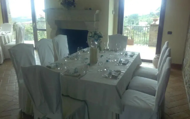 Torre in Pietra Ristorante e B&B