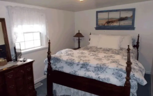 Plymouth Inn