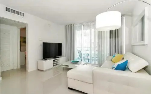 Hallandale 11&E