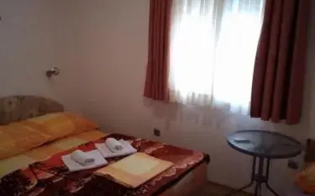 Quo Vadis Bed and Breakfast