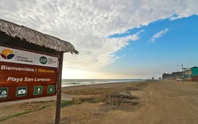The Lookout Beach Hotel