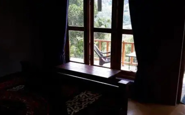 Raveena Guest House