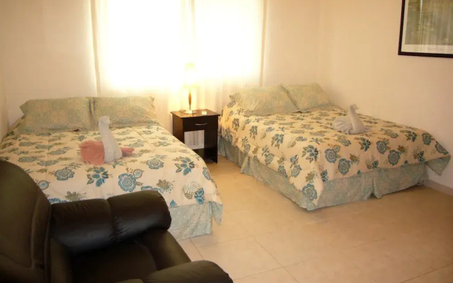 Las Olas downtown Condos by Playa Paradise