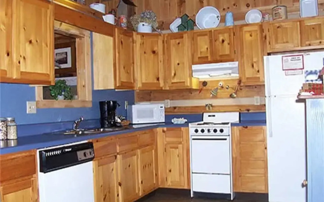 Nestled Inn- One Bedroom Cabin