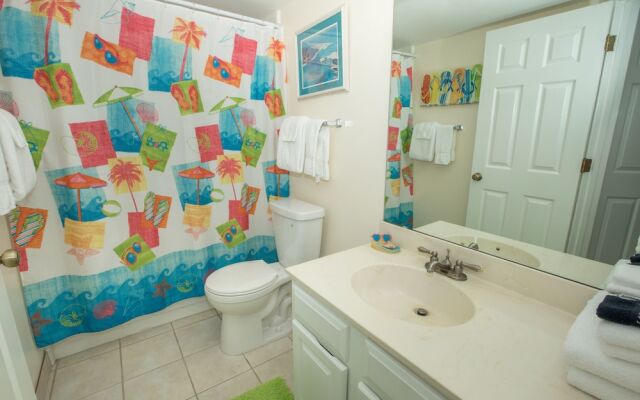 Inlet Reef 602 2 Bedroom Condo by RedAwning