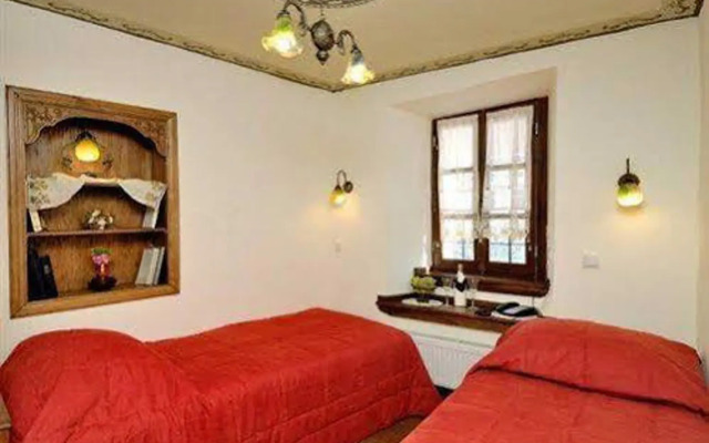 Melanthi Traditional Hotel