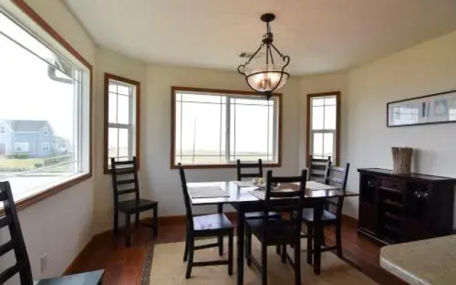 Crescent City Beach House