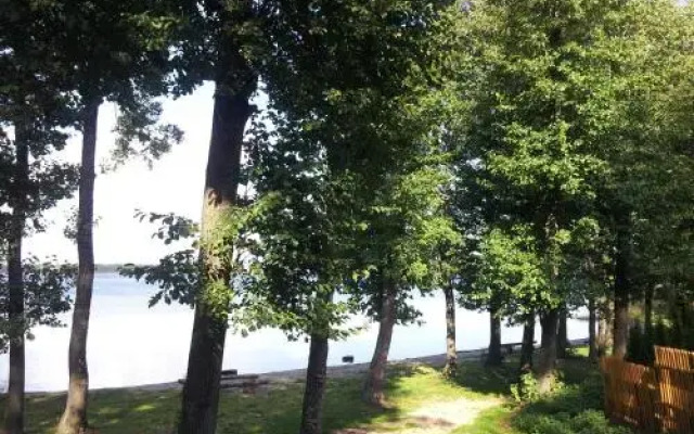 Bajkowy Domek Nad Samym Jeziorem