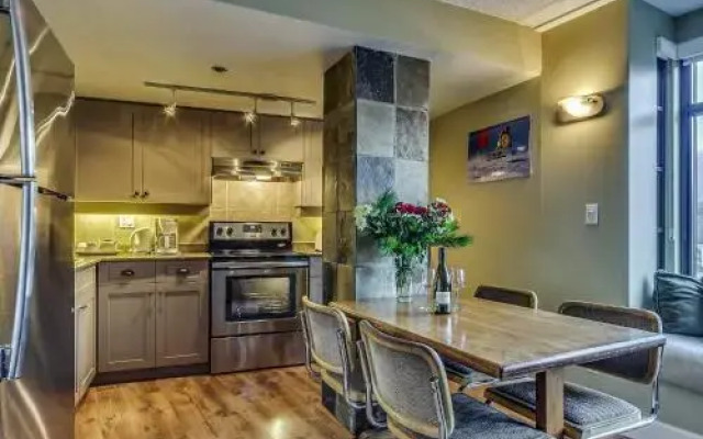 Carleton Lodge by Whistler's Best Accommodations