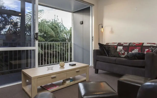 The Strandon Loft No7