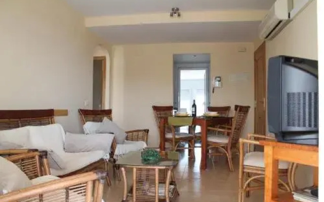 Agora Apartamentos La Volta