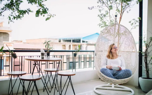 The Place Hostel & Rooftop Bar