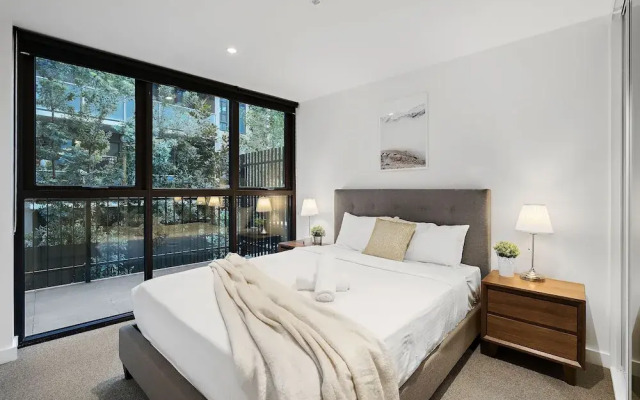 Roomerang at Garden Hill 1