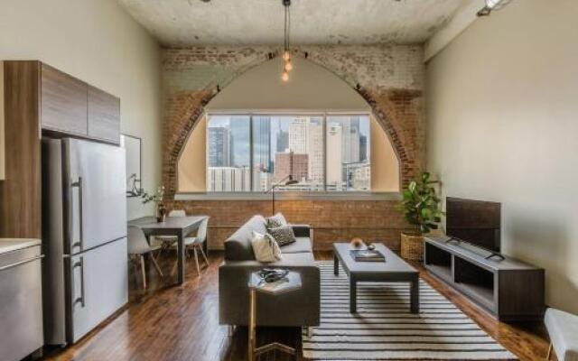 Relaxing 1 Bed, 1 Bath Dallas Downtown Apartment