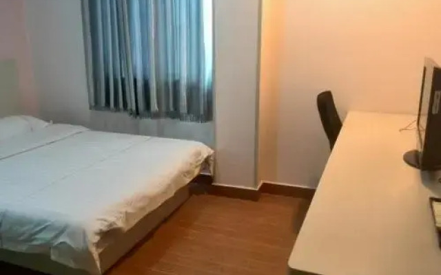 e Home Hotel Nanzhou Railway Staion