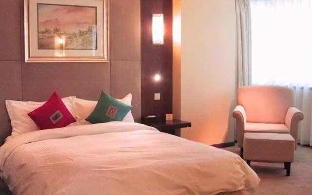 Maxcourt Hotel