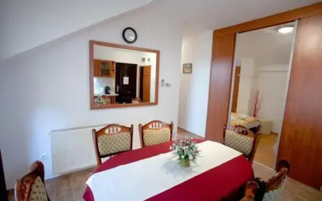 Julia Harmony Apartmen