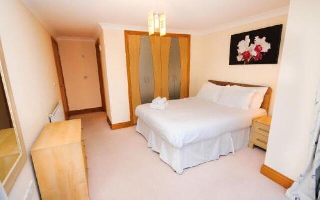 Town or Country - Charter House Apartments