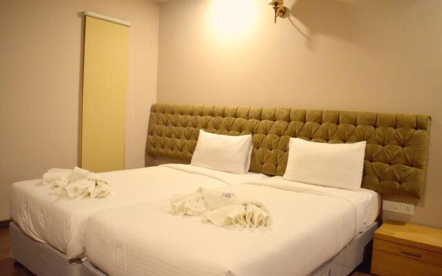 Savoury Business Hotel