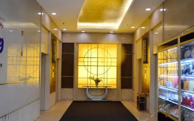 Inzone Garland Hotel