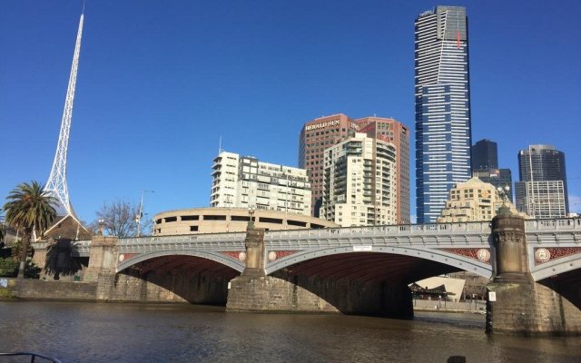 Mono Two on Flinders Street