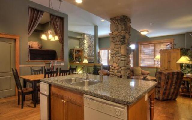 Treetops Ski Luxury Townhouse