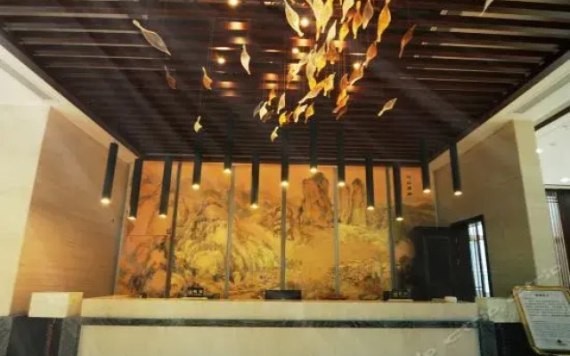 Biancheng Holiday Hotel