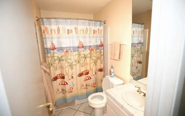 Palm Villa by RedAwning