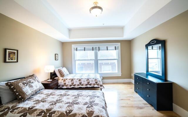 Hollywood Nights Apartment