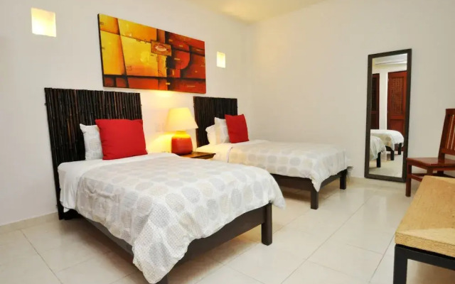 Beautiful Pent House, three blocks away from the beach PK31 by Vimex