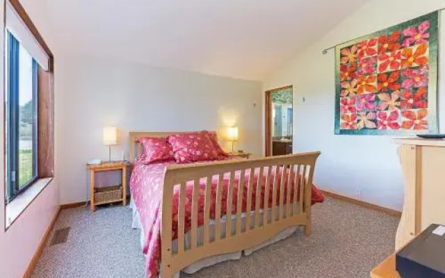 Shining Sea - Four Bedroom Home