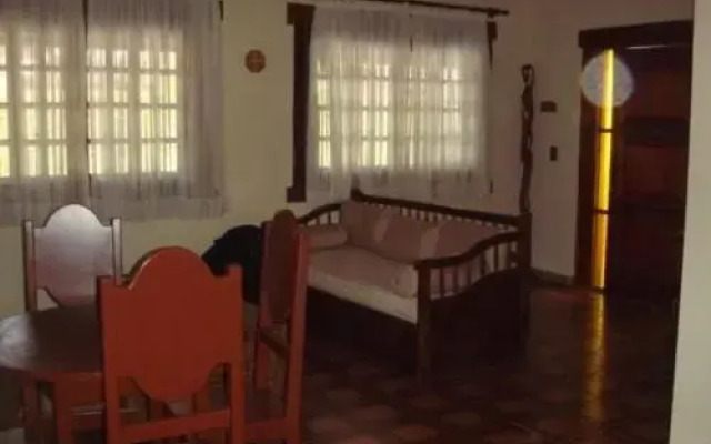 FANTÁSTICA CASA COM ÁREA DE PISCINA até 10 PESSOAS em MARESIAS SÃO SEBASTIÃO